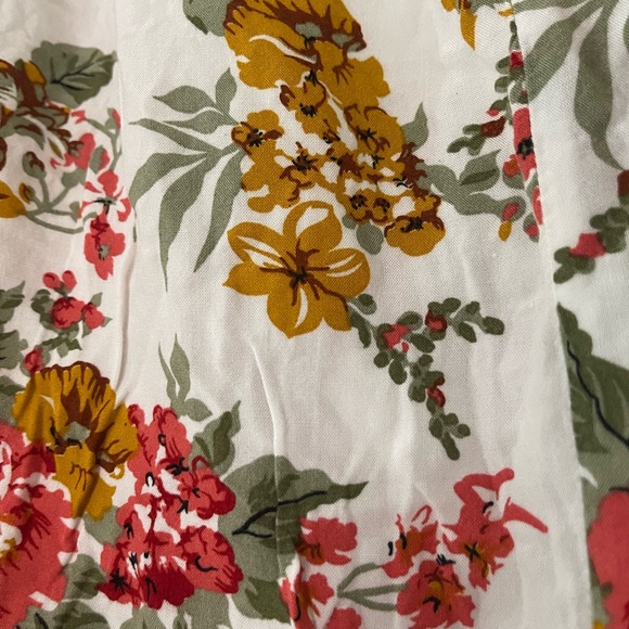 Floral Blouse - Picture 2 of 2